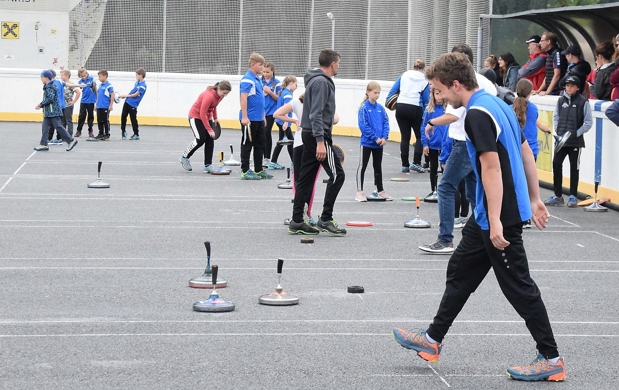 Erster Jugend Stocksport Stützpunkt im Oberland eröffnet.